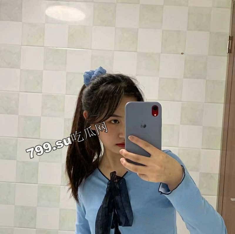 云盘泄密!超高颜值 极品身材 清纯学生妹 与男友啪啪自拍视频被流出-4