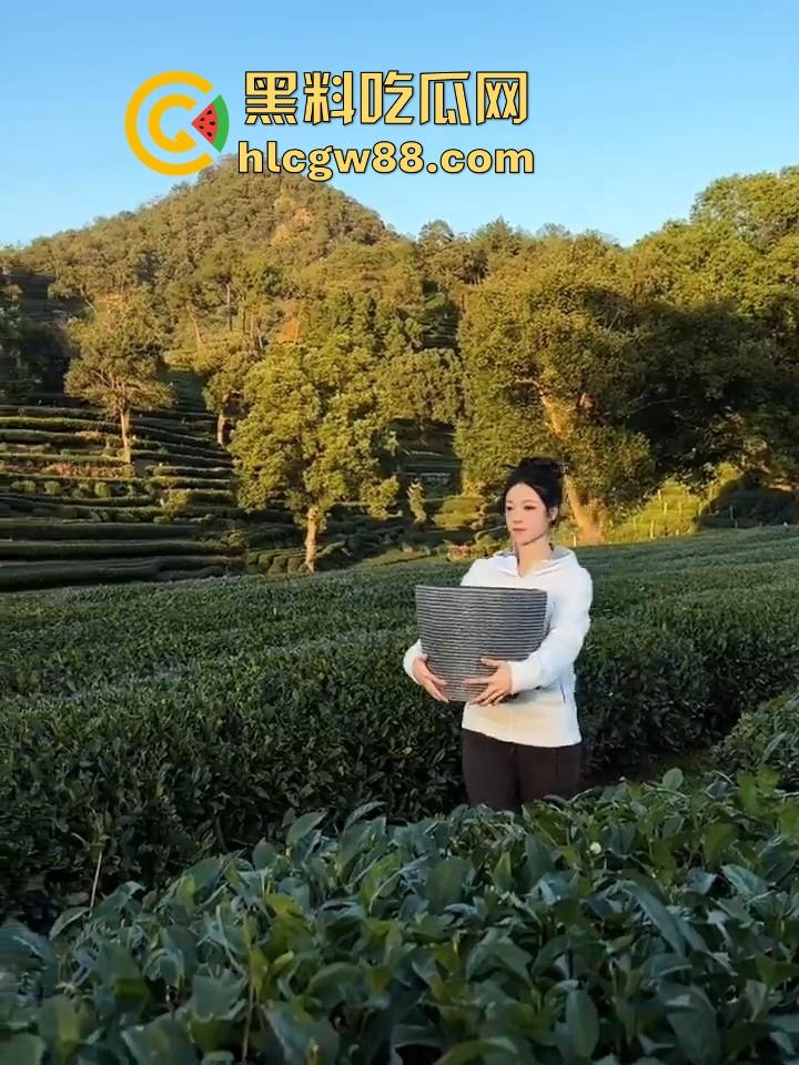 体操冠军【吴柳芳】塌房事件再度登上热搜!出轨约炮拍性爱小视频 前男友怒将视频爆出!-12