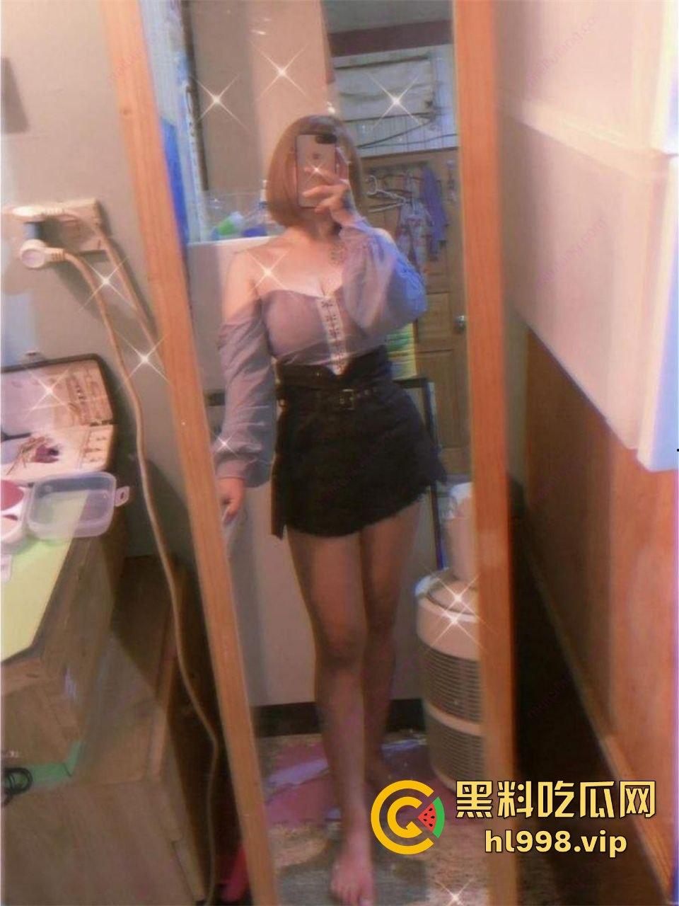 江阴极品人妻【黎萍】自拍骚照约炮,背着老公出轨被发现,私拍视频成国产区素材!-9