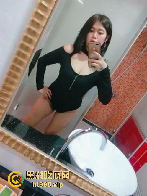 江阴极品人妻【黎萍】自拍骚照约炮,背着老公出轨被发现,私拍视频成国产区素材!-10