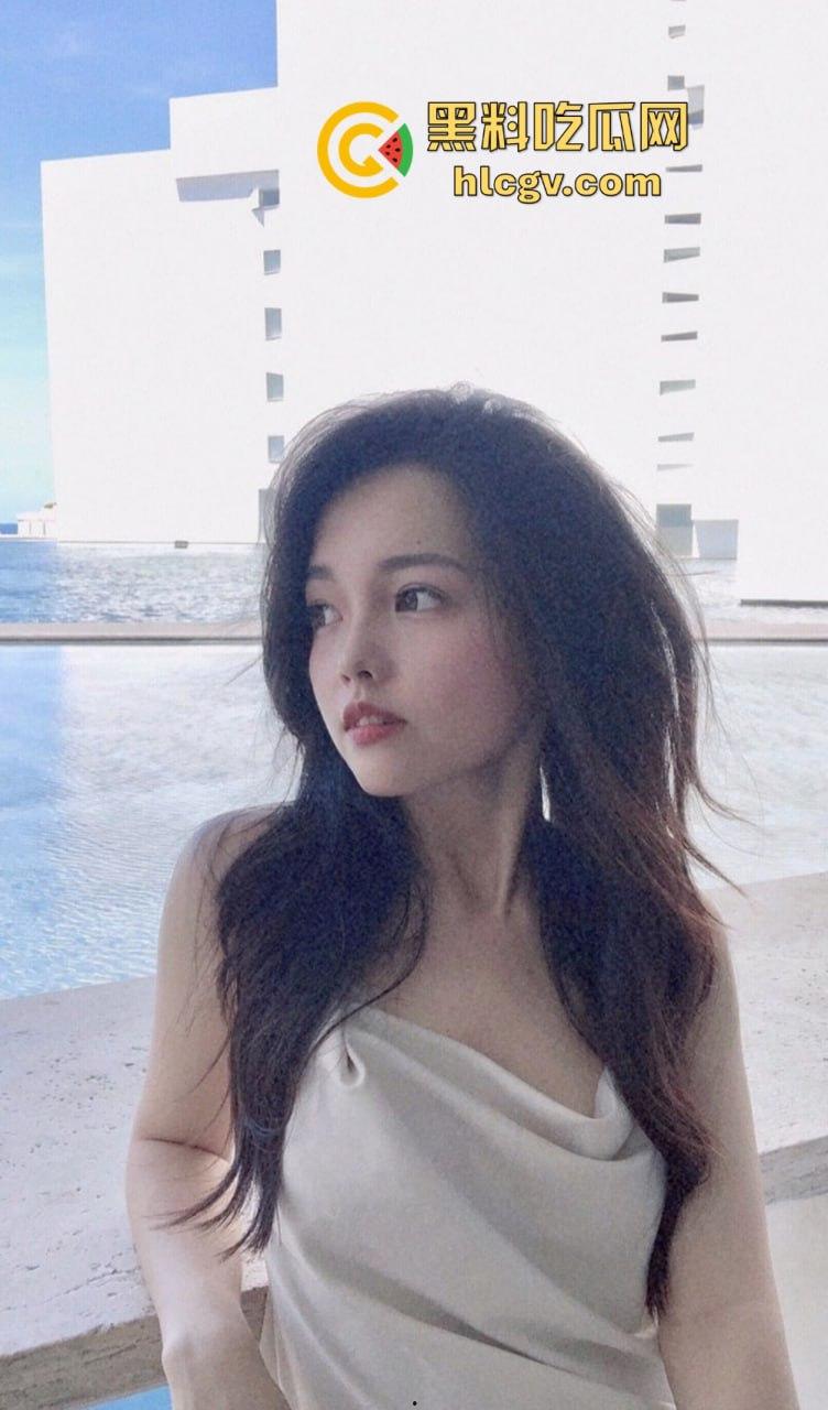 英国留学生【李苗天】不雅性爱自拍流出!和帅哥男友疯狂肉搏,尺度大到让人顶不住!-1