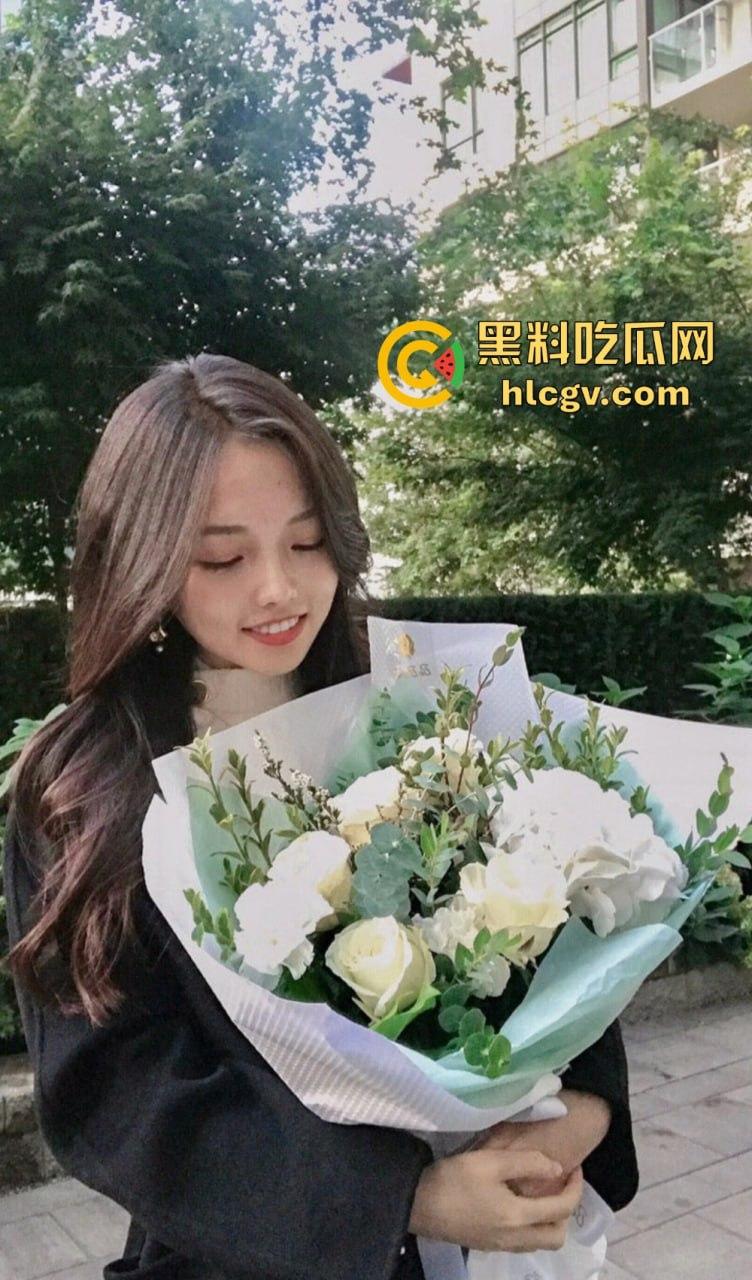 英国留学生【李苗天】不雅性爱自拍流出!和帅哥男友疯狂肉搏,尺度大到让人顶不住!-2