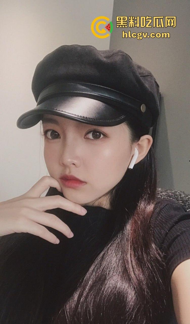 英国留学生【李苗天】不雅性爱自拍流出!和帅哥男友疯狂肉搏,尺度大到让人顶不住!-8