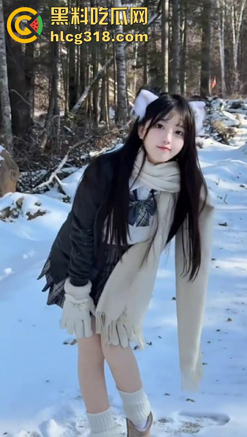 校园女神竟是舔肛狂人,湖北师范学院【胡茜婷】,众人追捧的校园女神,私下秒变母狗,小粉穴超诱人!-2