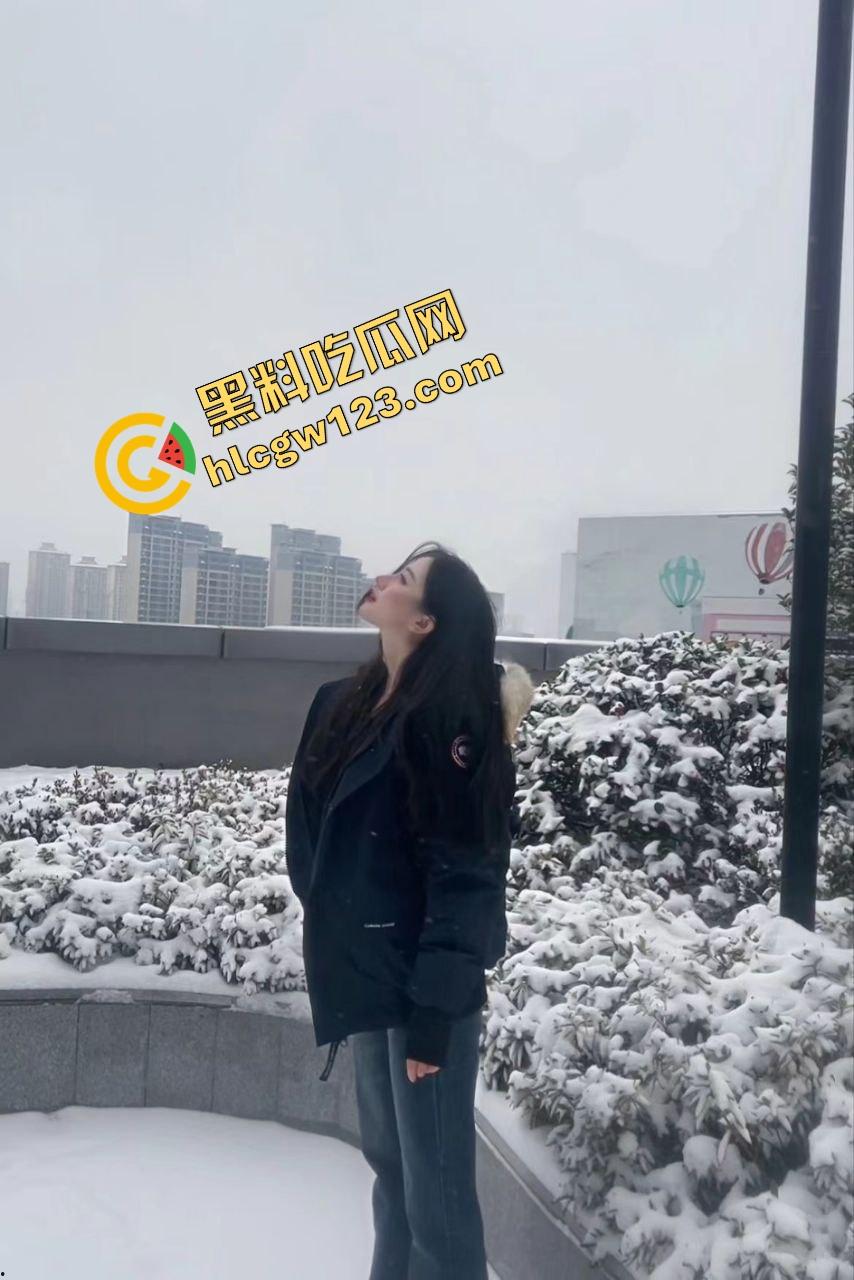 女上位是原罪，她骑上来那刻，你不是在做爱，你是在还债，全包式含入把你扣在逼里动不了！-8