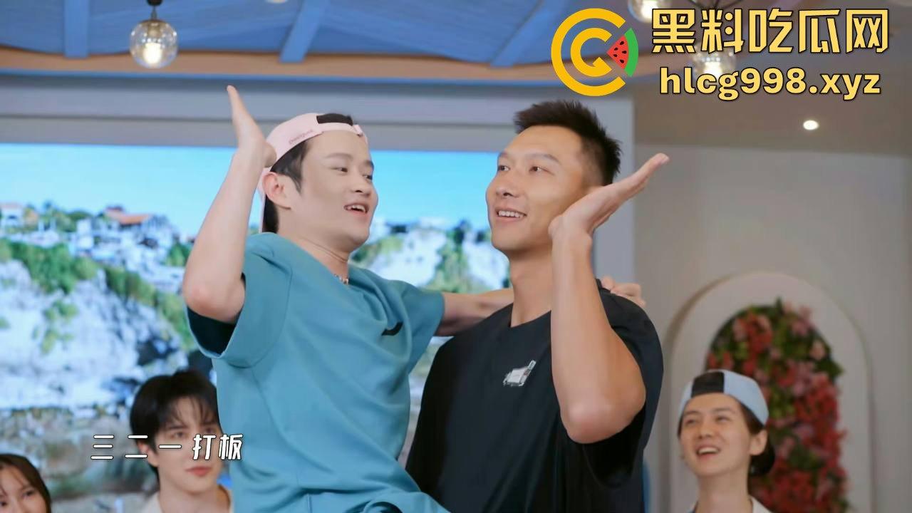 易建联招嫖？TS小姐爆料猛料，裸照+身份证曝光，篮球圈这次真的炸锅了！-19