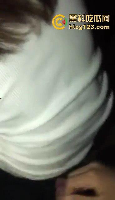 丰田大哥逆袭!苗条美女足交吞精全自动伺候,车震技术堪比会所金牌技师!-8