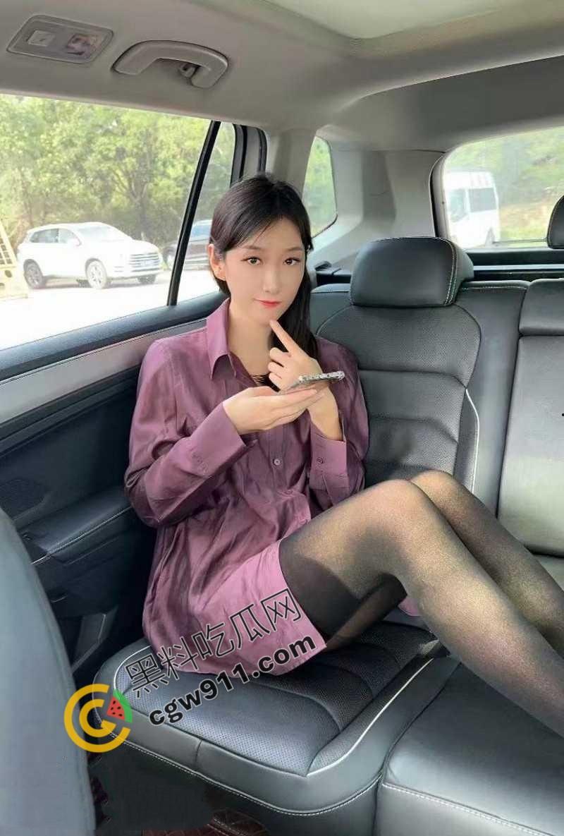 海角大神真实姐弟乱伦历程！回程路上车里跳蛋自慰疯狂勾引，大屌猛操姐姐小嘴，内射喉咙深处-8