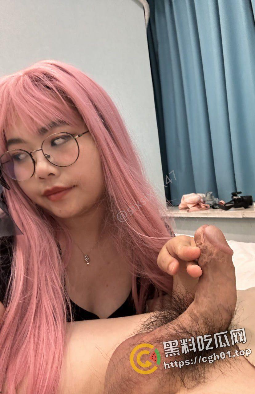 绝版资源!推特反差婊【siasiasia47】超爱吃几把的臭母狗 阿黑颜真的顶 全套资源独家整理-7