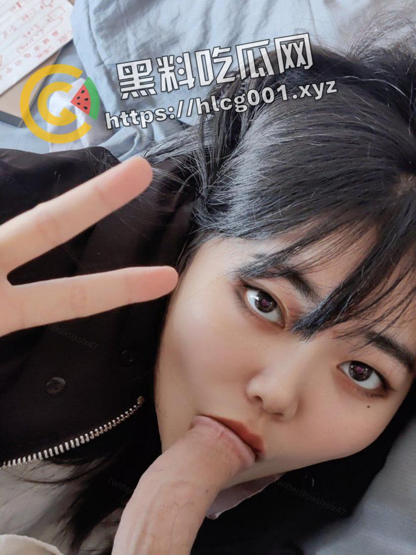 绝版资源!推特反差婊【siasiasia47】超爱吃几把的臭母狗 阿黑颜真的顶 全套资源独家整理-41