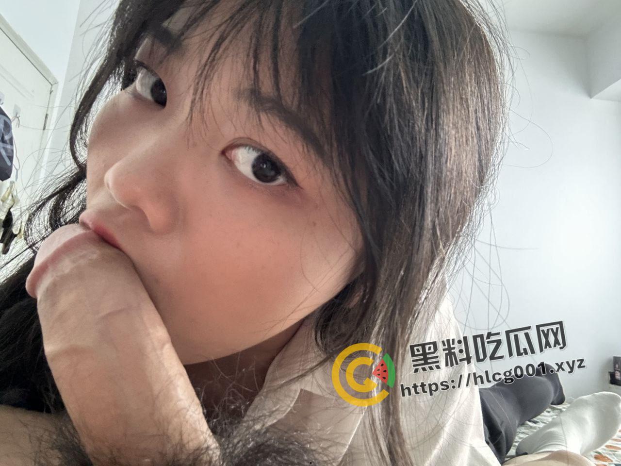 绝版资源!推特反差婊【siasiasia47】超爱吃几把的臭母狗 阿黑颜真的顶 全套资源独家整理-57