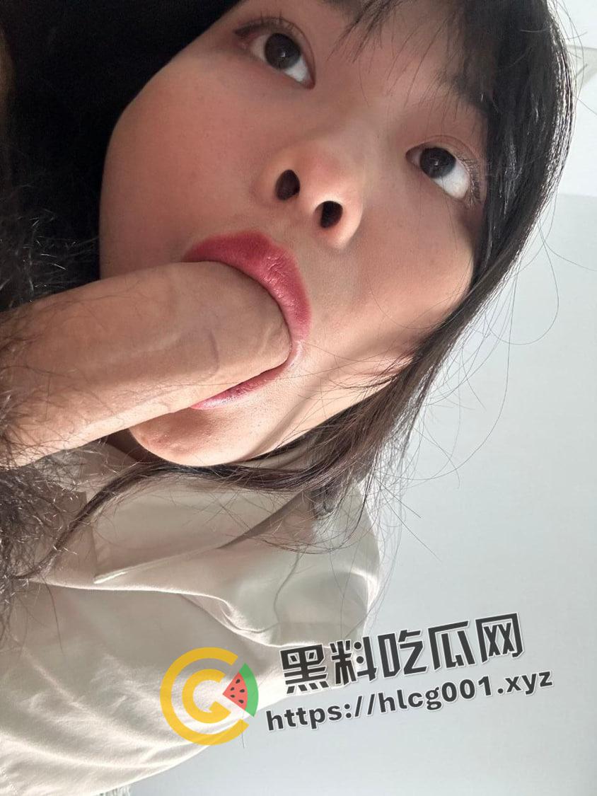 绝版资源!推特反差婊【siasiasia47】超爱吃几把的臭母狗 阿黑颜真的顶 全套资源独家整理-87