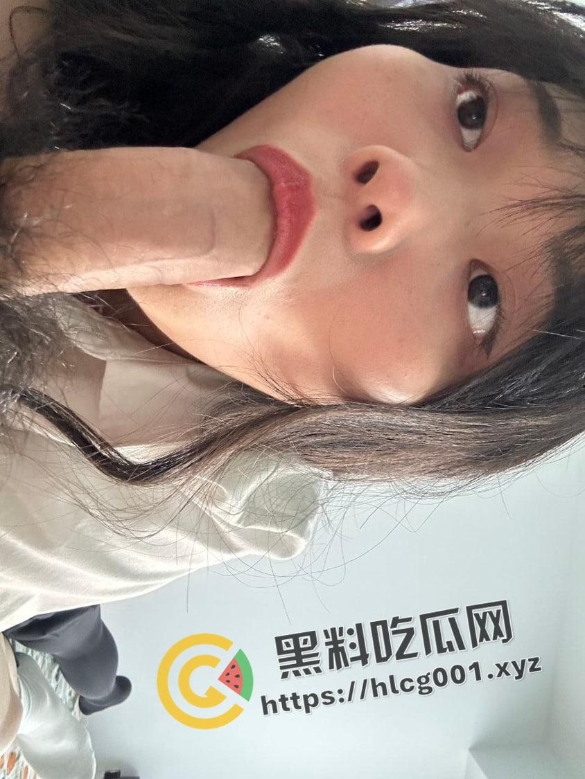 绝版资源!推特反差婊【siasiasia47】超爱吃几把的臭母狗 阿黑颜真的顶 全套资源独家整理-96