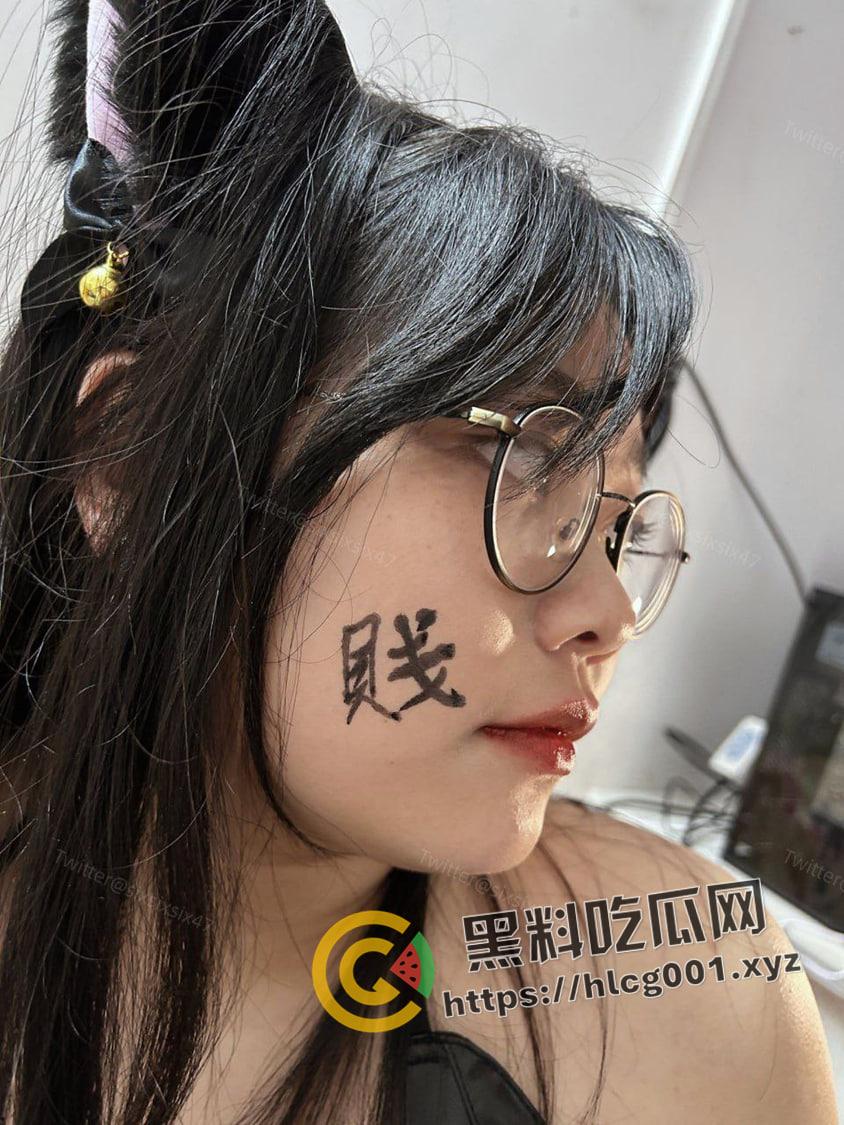 绝版资源!推特反差婊【siasiasia47】超爱吃几把的臭母狗 阿黑颜真的顶 全套资源独家整理-108