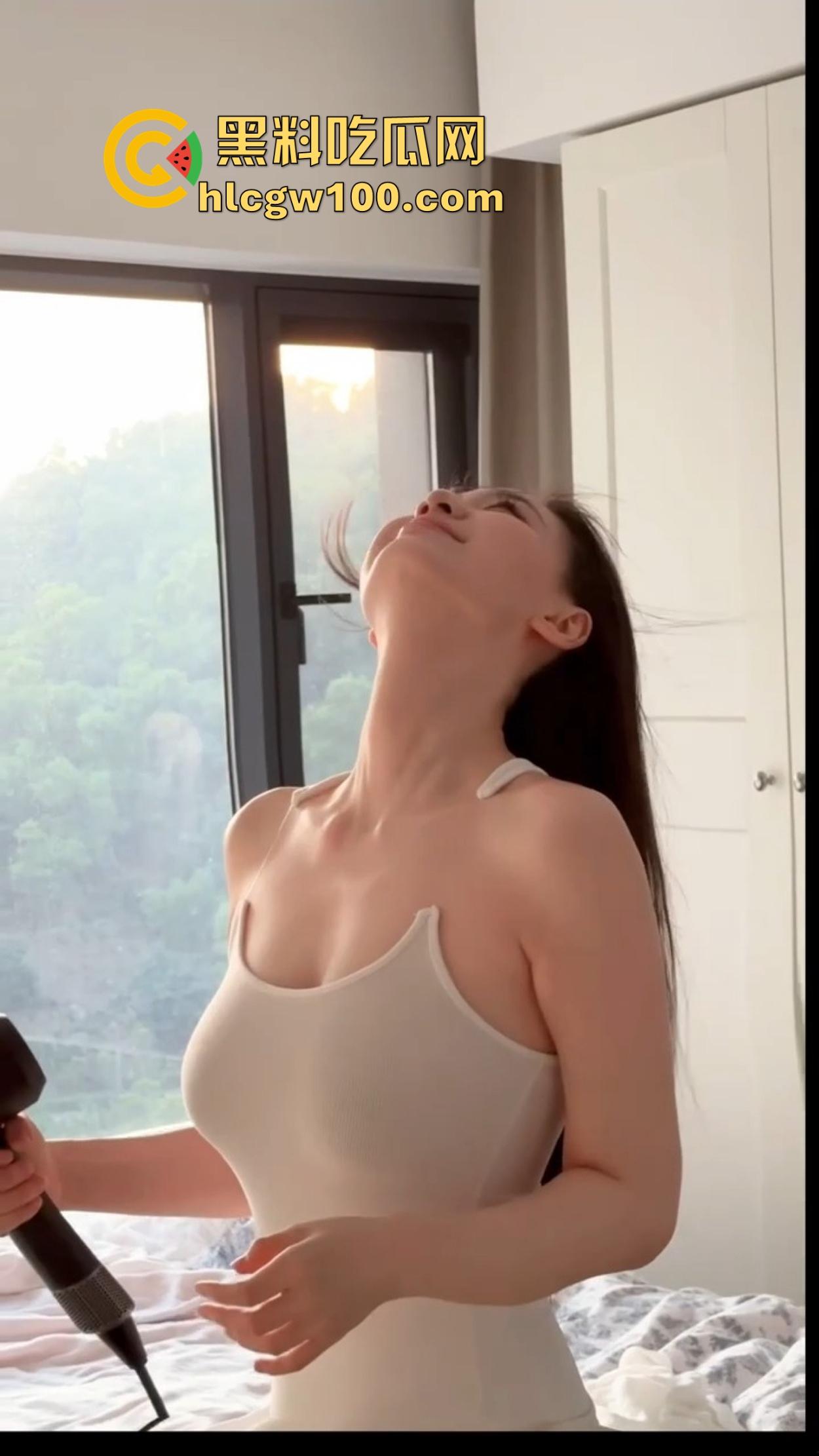 广州大学新闻与传播学院极品校花,渣男曝光超美粉鲍顶级肥臀,堪称天生性交名器,颜值身材全拉满!-10