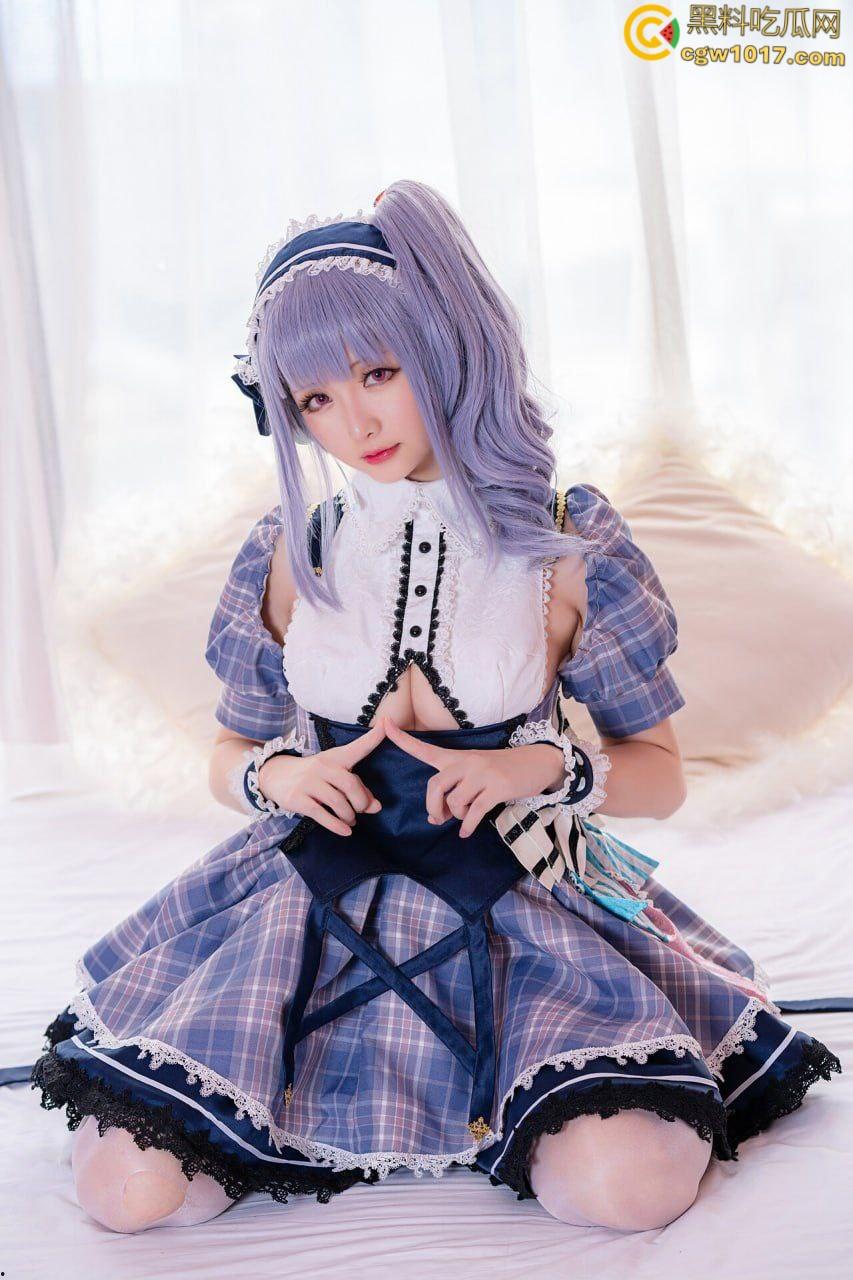 极品福利姬女神【星之迟迟】，Cos碧蓝航线天城性感写真，黑丝美腿御姐感十足，翘臀玉足直勾人心！-3