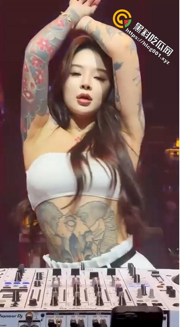 好女孩合集 漂亮妹妹榨干青春最后一滴血 接盘侠做梦都不敢想的场景-9