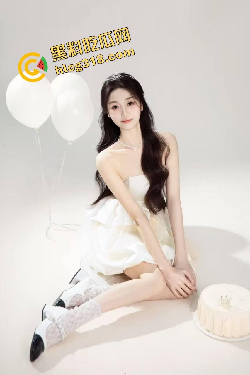 开房花活多全裸取闪送,骚女掀被露奶玩心跳,快递小哥见码如见鬼,头都不敢抬一脸写着社会险恶!-1