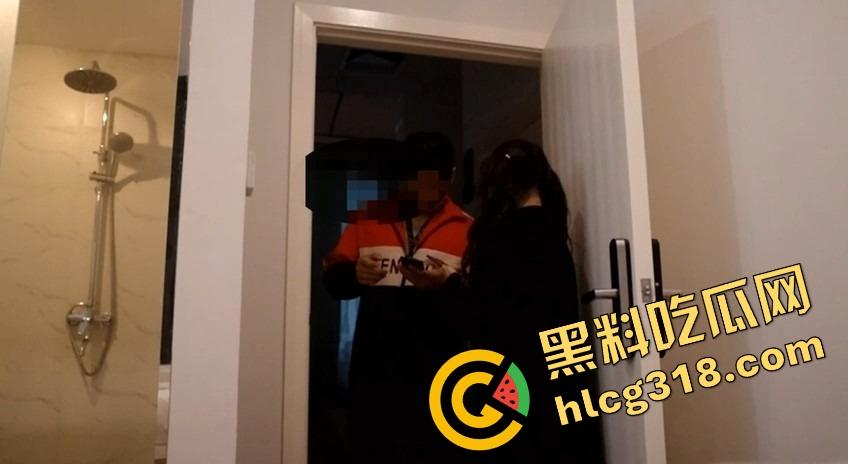 开房花活多全裸取闪送,骚女掀被露奶玩心跳,快递小哥见码如见鬼,头都不敢抬一脸写着社会险恶!-8