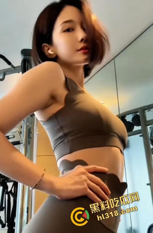 健身UP主『冰块』约炮高颜值留学生,后入蜜桃臀全程高清流出,神仙身材太犯规太顶了!-3