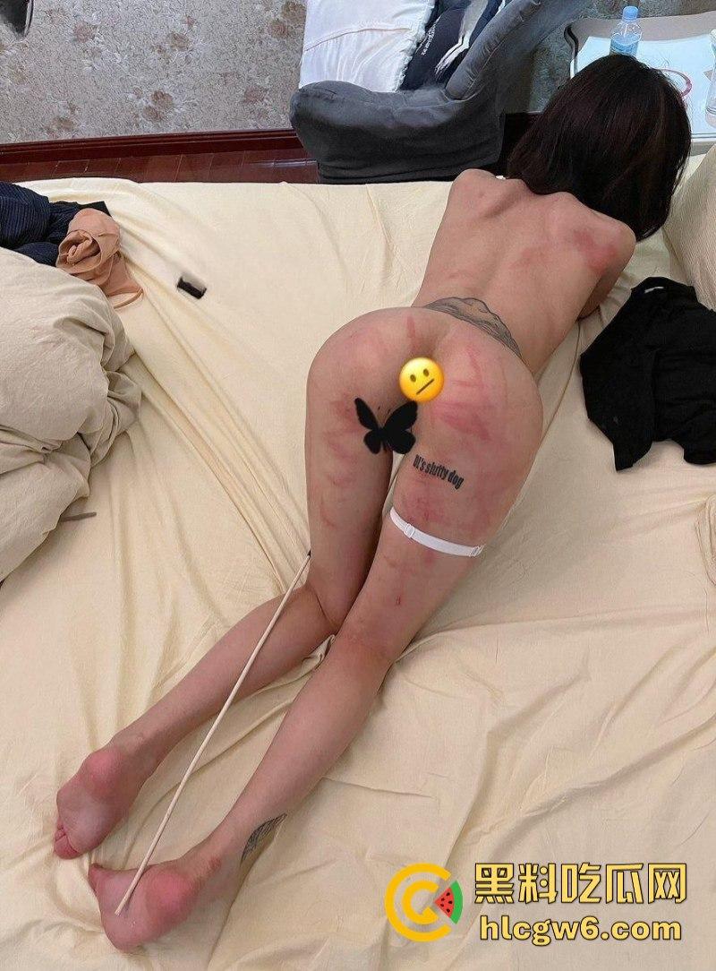 推特高颜值反差婊【奶凶大人】被金主调教视频流出 极品身材被爆操真是视觉享受！-41