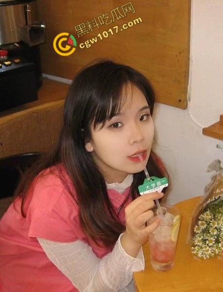 河北保定学生情侣激情视频曝光:深喉与翘臀齐飞,镜头火辣贴身捕捉每寸肉体交融,画面刺激直击原始欲望-2