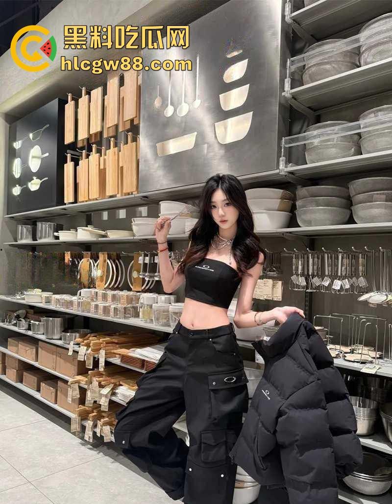 上海交通大学极品女大 张灵溪 沦为调教大神专属母狗 三穴齐开无套爆操调教开发视频曝光！-2