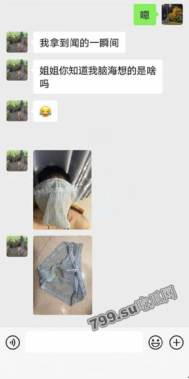 《重磅推荐》推特无敌反差小母狗「狗婷」极限公众场所露出-1