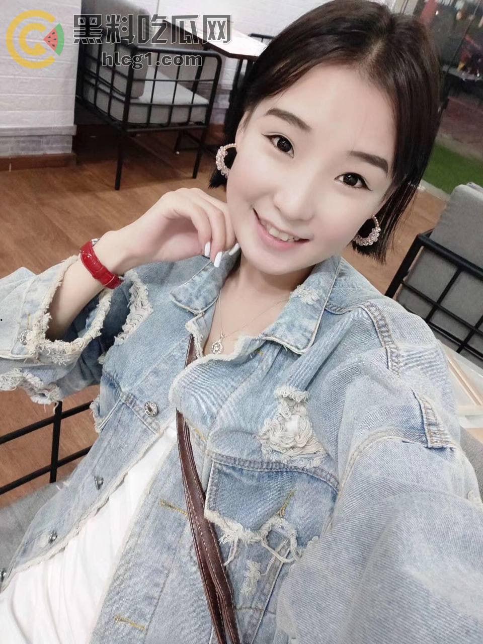 瓜友投稿:呼和浩特健身房拼多多3P女神「黄小芳」:风流成性,男浴3P、球员共欢,热爱3P!-11