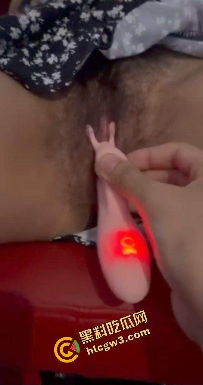 西安交通大学大四反差母狗【皱慧晴】身穿情趣黑丝 男友酒店调教中出!独家流出!-3