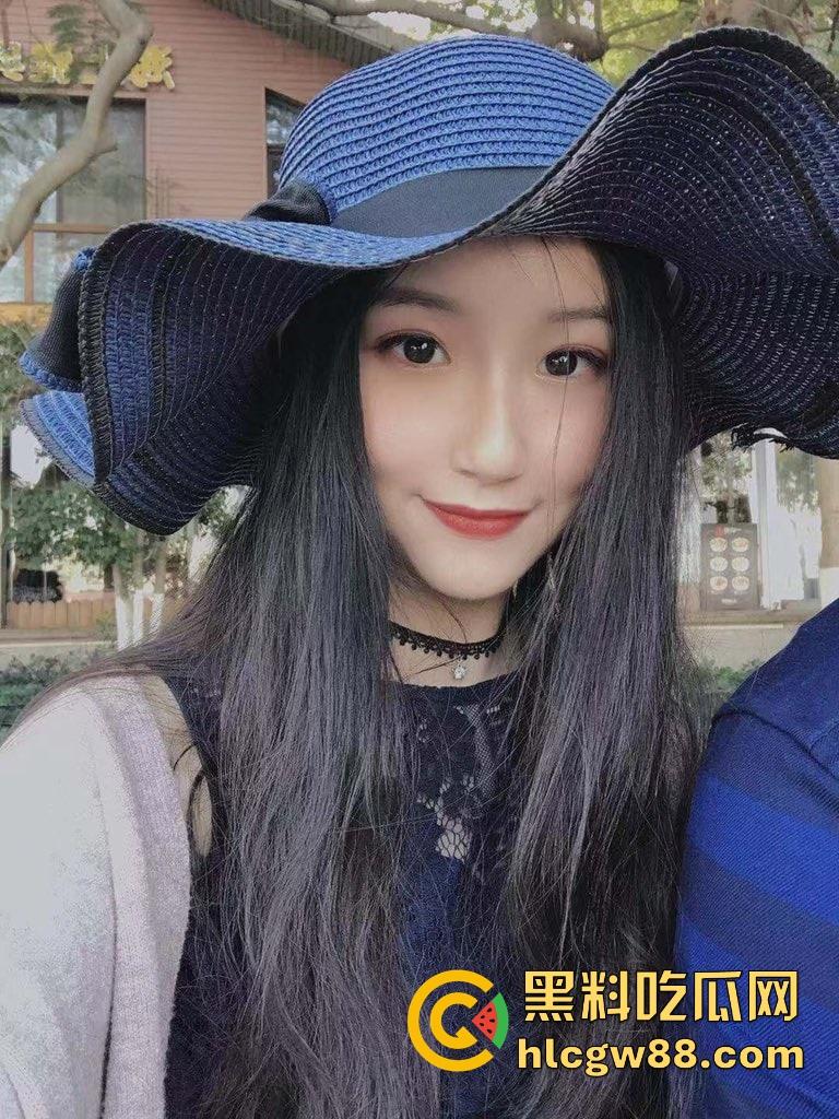 青岛少年宫老师【黄灿灿】沦为教育厅长儿子肉便器,天天被糟蹋写精厕内射,轮流被主子朋友操!-1