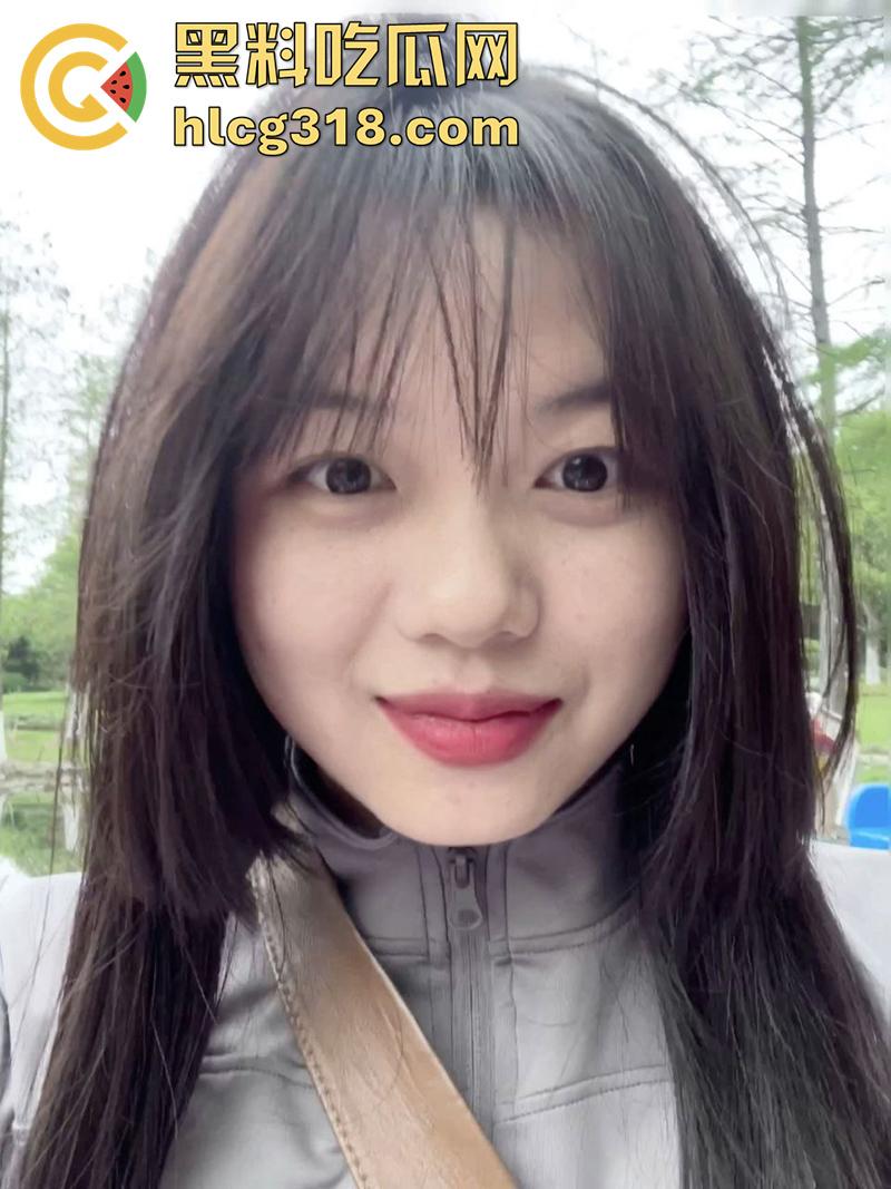 已婚母狗装少女，贵州骚妇【许倩】，颜值清纯肥臀大奶，性瘾极大网上约炮卖淫，被老公发现曝光！-4