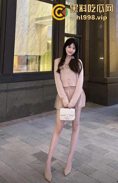 河南抖音小网红『王格格』遇上假富二代,幻想成阔太结果被骗光身子,做爱视频流出真是人财两空!-6