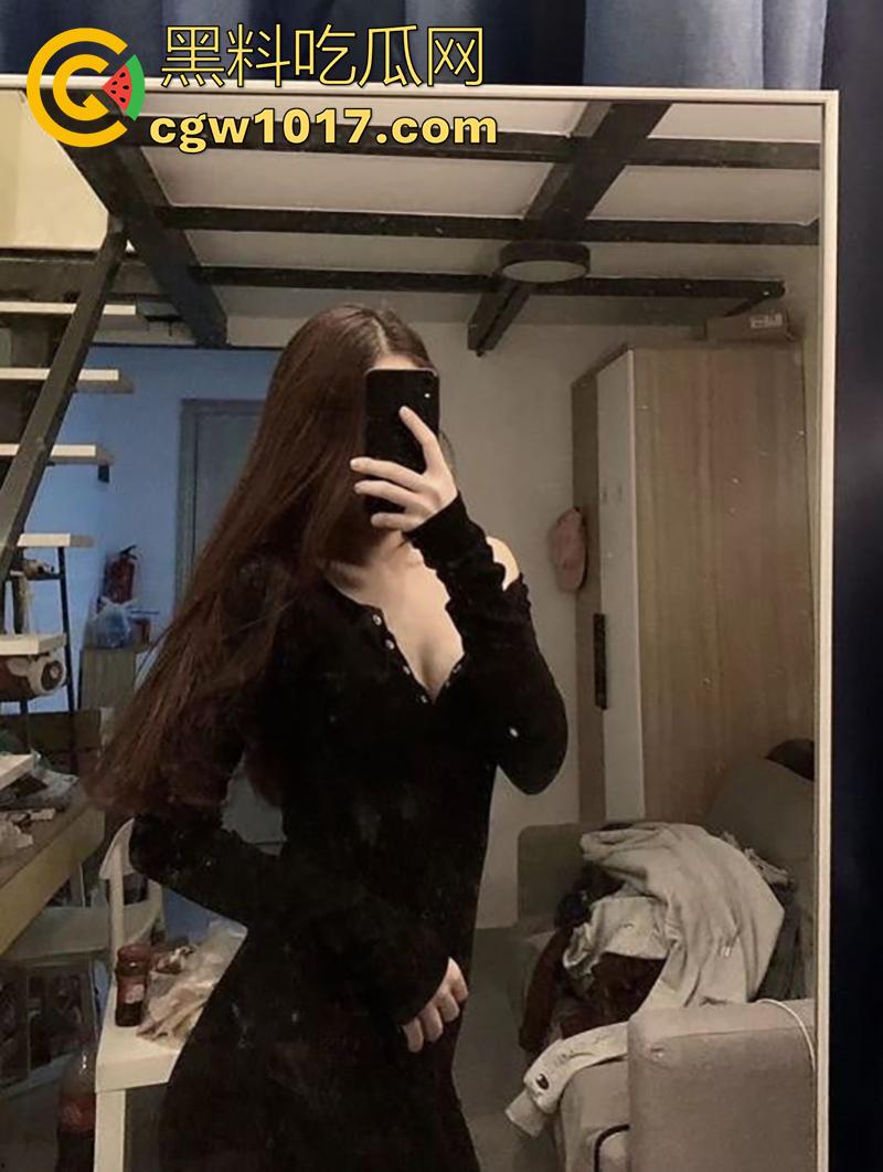 长春大学御姐女神【刘钰佳】,超模身材长腿尤物,甘愿做反差婊出来被人包养,8千一月随便操!-3