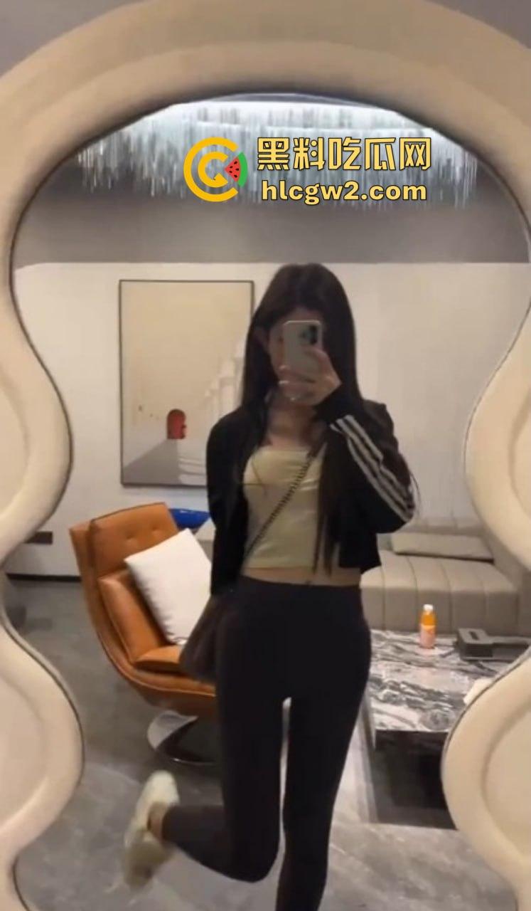 极品颜值女神『万欣雨』被爆操实录流出 私下竟是金主专属母狗,各种爆操配合销魂,穷人高攀不起的精盆!-13