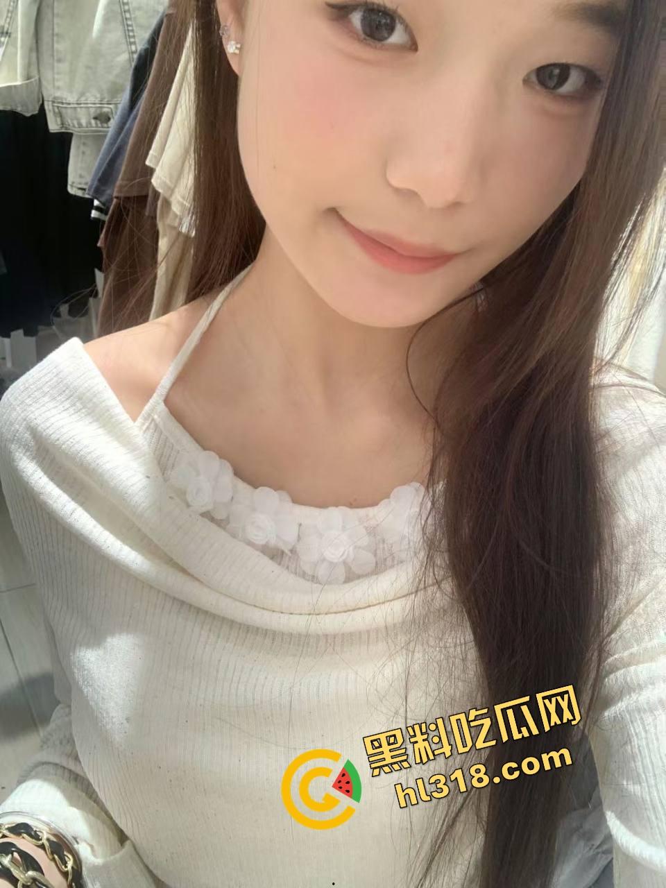 双飞的正确姿势不是堆叠体位,而是爆裂鼓手美臀低音炮,高潮和节拍同步炸裂,享受音乐的纯粹?-1