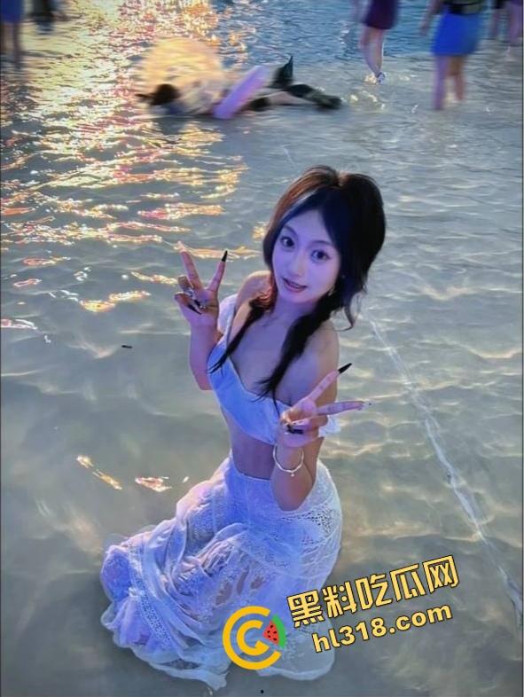 双飞的正确姿势不是堆叠体位,而是爆裂鼓手美臀低音炮,高潮和节拍同步炸裂,享受音乐的纯粹?-5