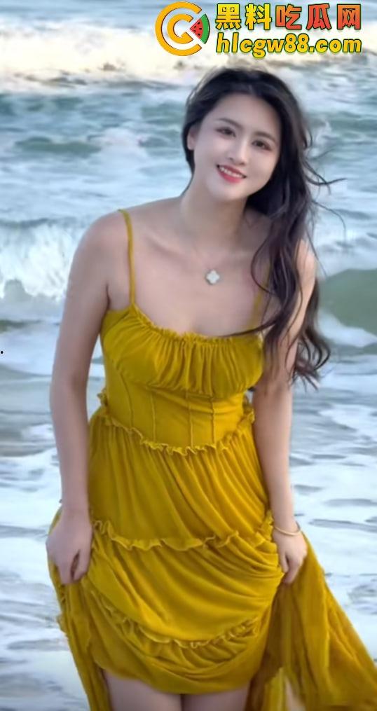 上海车模『叶凯薇』抖音百万粉丝女神被爆外围价目表,9K一刺3W包夜,流出视频后紧急甩锅AI换脸!-8