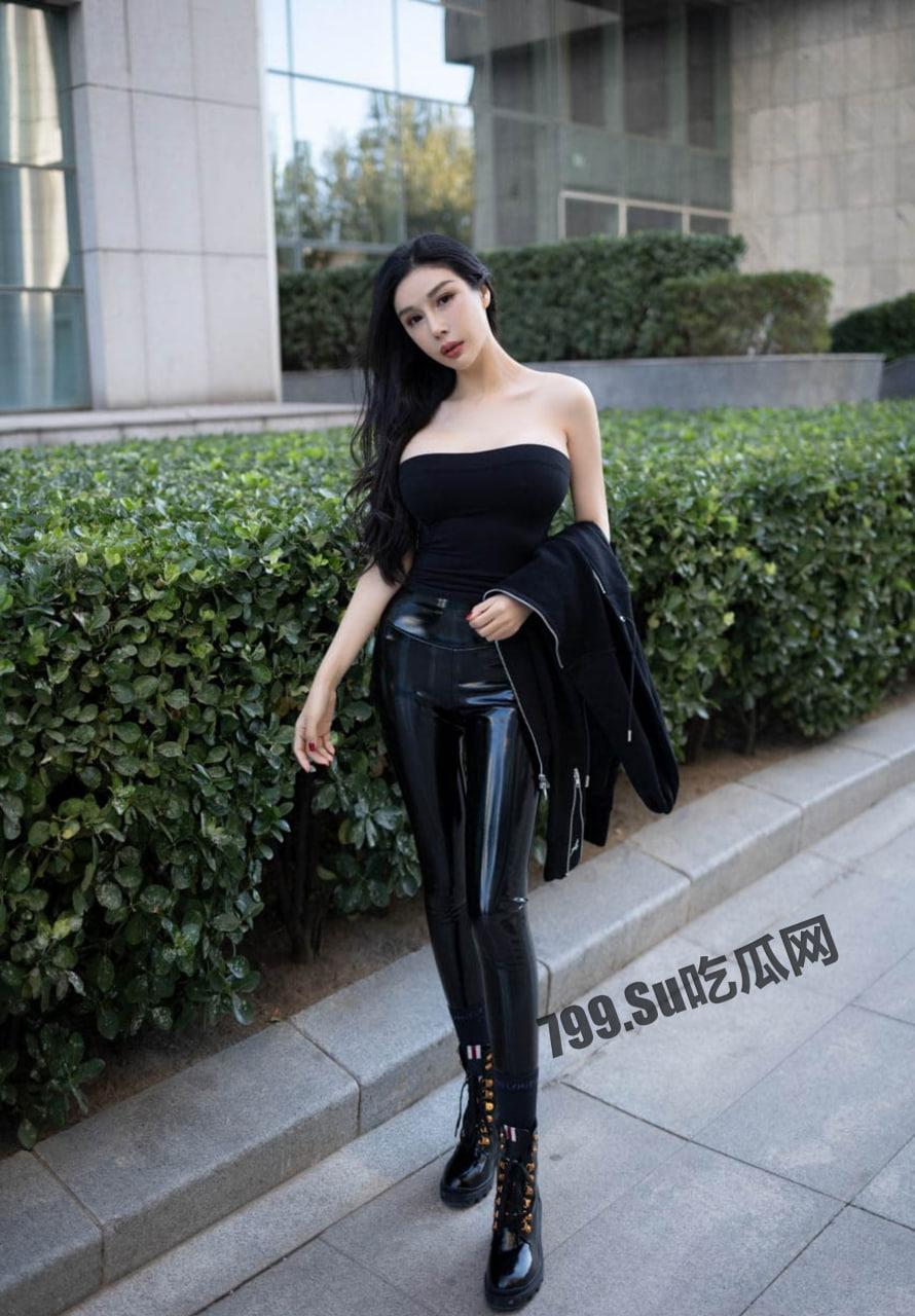 网红 重磅福利私房售价200元大作 秀人网网红 田冰冰 大尺度作品+土豪约啪视频-1