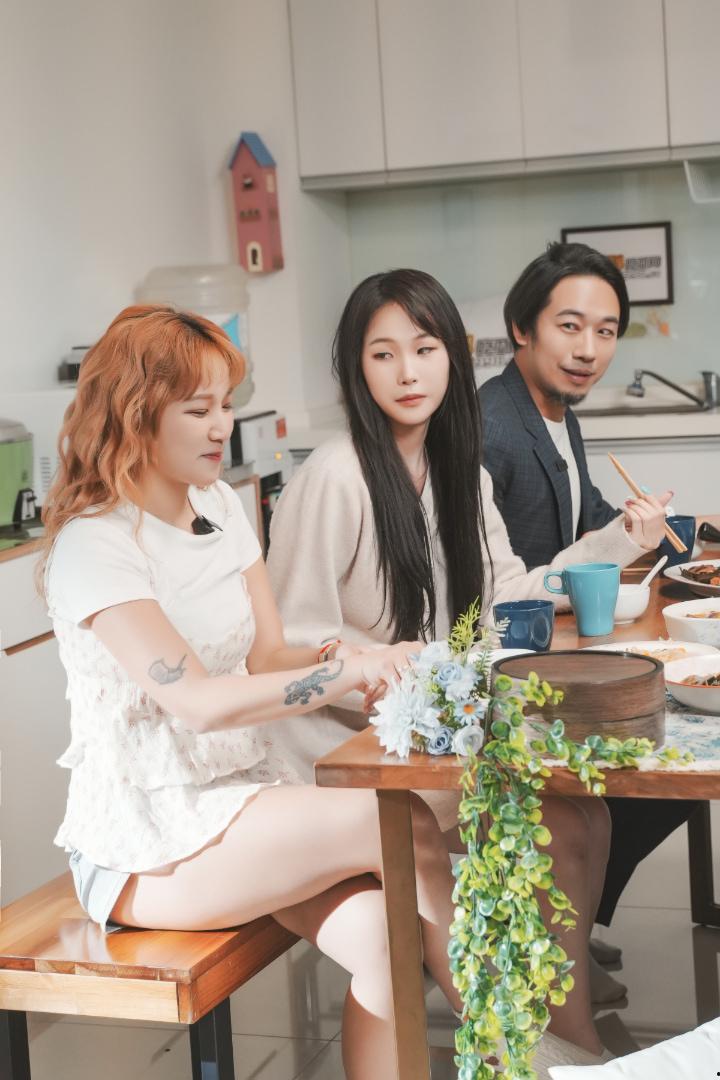 黑料吃瓜网新春特播短剧-《再见贱人4之我不绿了!》正式来袭!!!-6