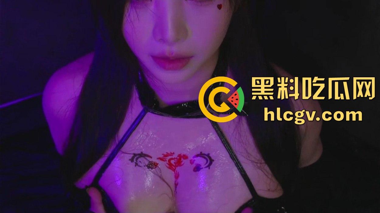 万圣节韩国ASMR女神大战欧美胸巫!究竟谁能让你射爆?口技vs摩擦让你耳朵怀孕,带耳机好好放松!-1