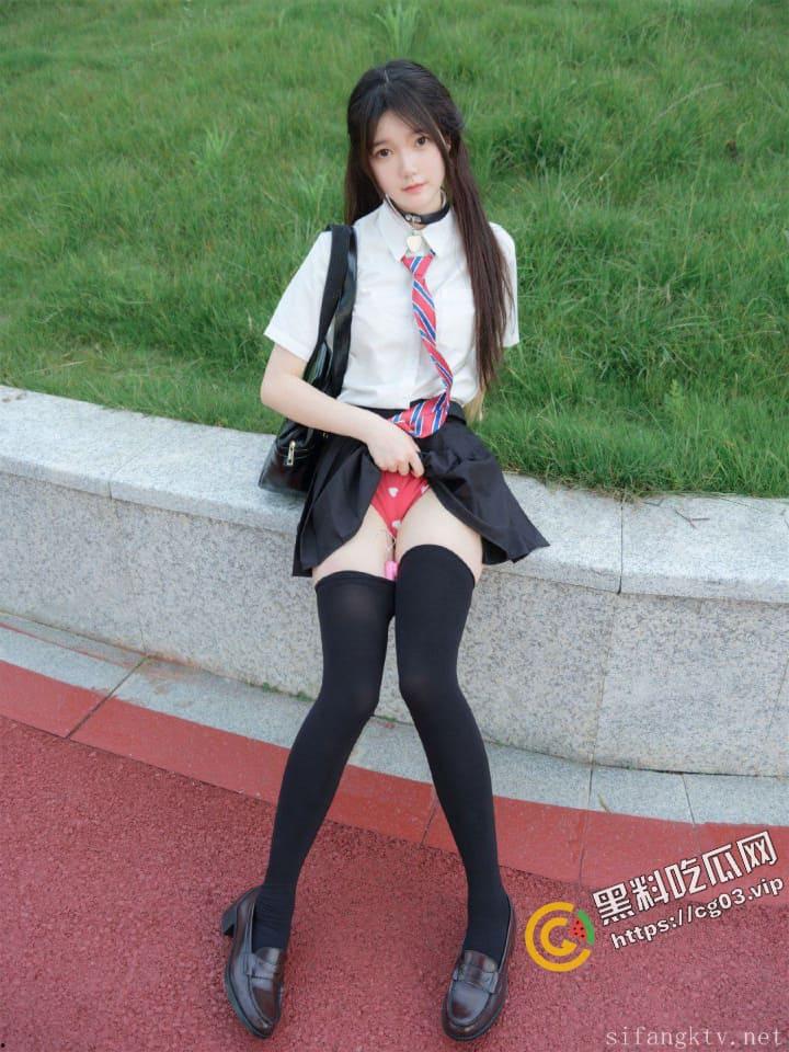 紧急企划【小恩】高颜值JK少女户外露出 楼道阳具抽插自慰 粉嫩白虎 香甜蜜汁 万元定制版 太极品了!精选81P+6V300分钟超大合集-3