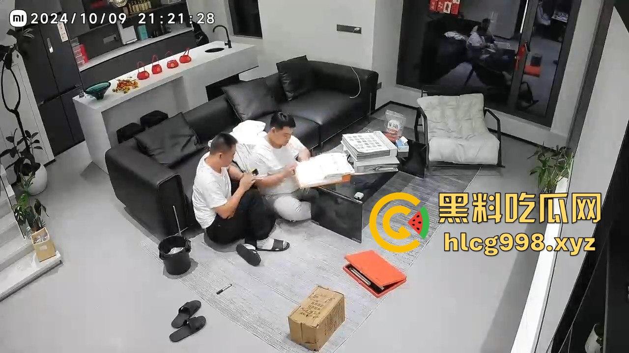 男的发微博喊被装修工人强暴,结果看着还挺享受,两GAY佬演双簧?-3