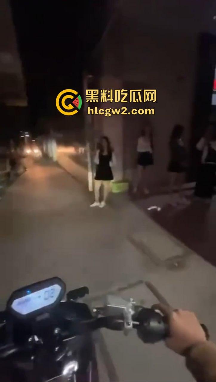 物美价廉的巷子快餐!200块买不来吃亏买不来上当!宝藏快餐女姿势十八般,手活嘴活全顶级的快餐圣地!-10