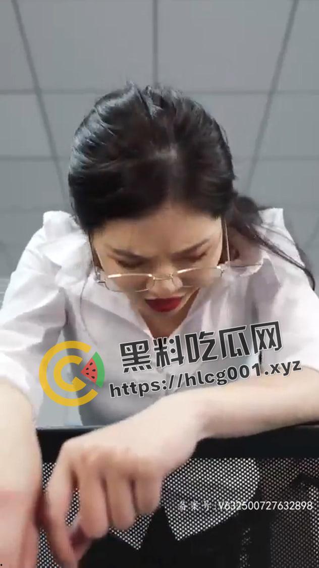 爆红网剧【老师不要跑】涉黄全网被下架!最全整合大流出 老师 快用你的大教鞭教导我吧-5