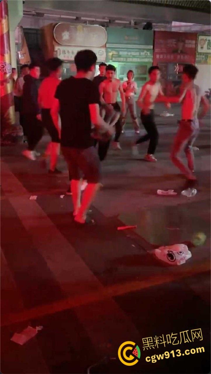 山东聊城市精神小伙3V3,且提前说好不报警,必须死磕到底,只因算命先生说我是土命 !-1