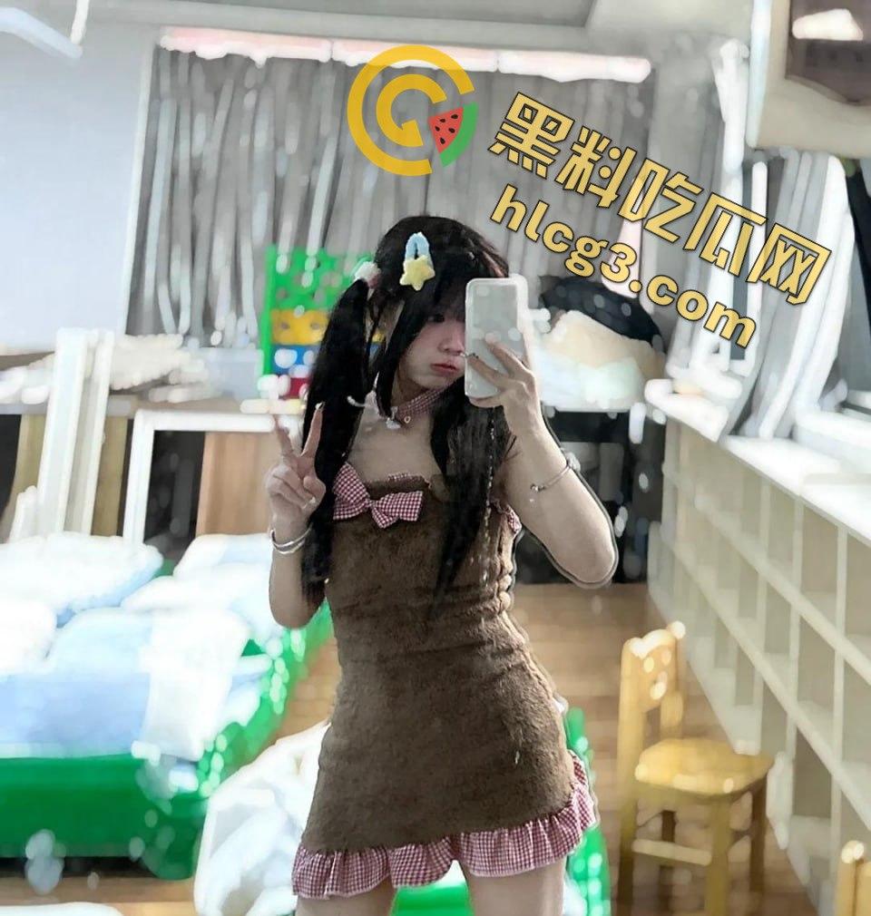 湖北省宜昌市二中高三女学生『郑玉琪』一千元就献出了初夜 还被渣男录制性爱视频-5