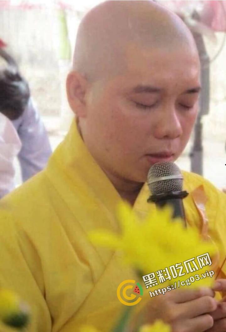 成都石象寺住持【释照然】与女主播发生性关系被敲诈三百万 性爱视频曝光! 大师,红尘那些事你把握不住!-5