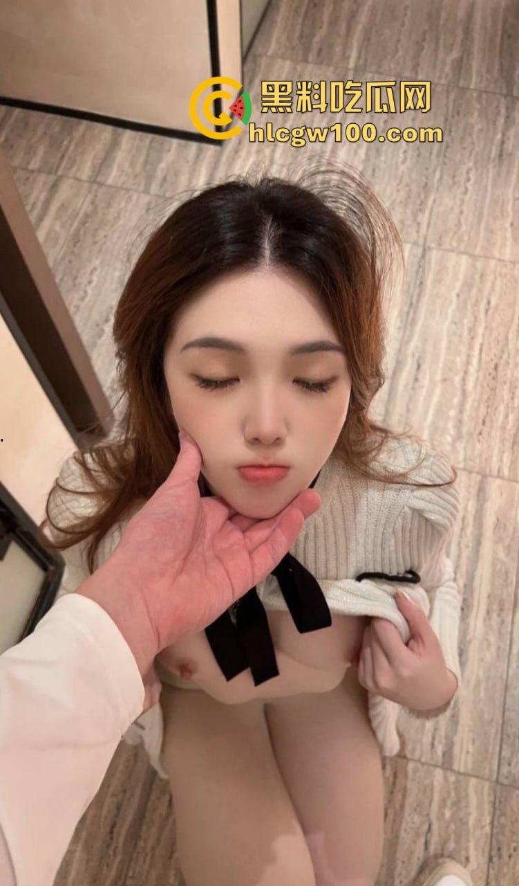 北京『赵娜颜』值身材太绝了,被金主包养成专属小狗,听话到让人上头,性感穿搭骚气媚态,婊王舍她其谁?-4