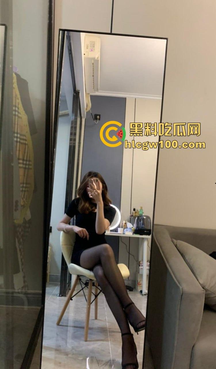 北京『赵娜颜』值身材太绝了,被金主包养成专属小狗,听话到让人上头,性感穿搭骚气媚态,婊王舍她其谁?-9